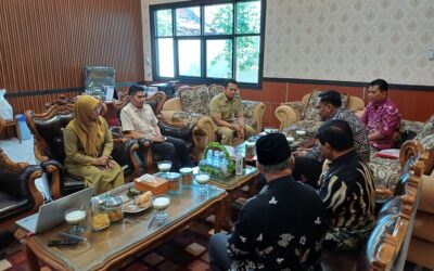 Kunjungan Kerja DPRD Kabupaten Kulon Progo ke Dispermades PPKB Banjarnegara, Bahas Pengelolaan Keuangan Desa